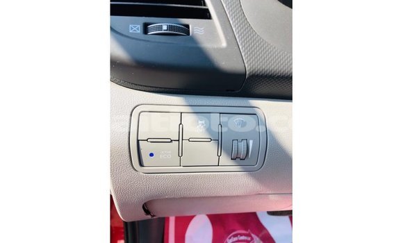 Acheter Import Voiture Hyundai Accent Rouge à Import - Dubai, Artibonite Acheter Import Voiture Hyundai Accent Rouge à Import - Dubai, Artibonite