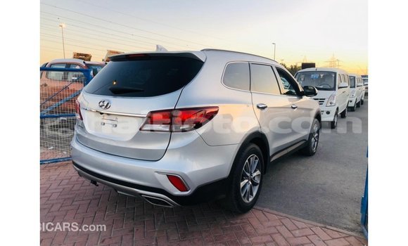 Buy Import Hyundai Santa Fe Other Car in Import - Dubai in Artibonite Buy Import Hyundai Santa Fe Other Car in Import - Dubai in Artibonite