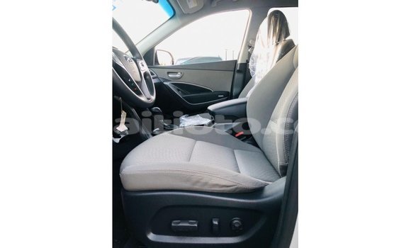Buy Import Hyundai Santa Fe Other Car in Import - Dubai in Artibonite Buy Import Hyundai Santa Fe Other Car in Import - Dubai in Artibonite