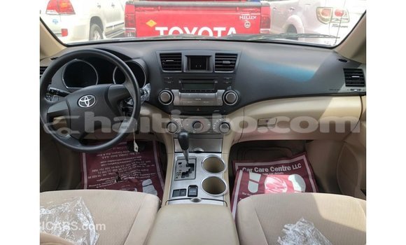 Buy Import Toyota Highlander Blue Car in Import - Dubai in Artibonite Buy Import Toyota Highlander Blue Car in Import - Dubai in Artibonite