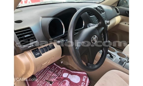 Buy Import Toyota Highlander Blue Car in Import - Dubai in Artibonite Buy Import Toyota Highlander Blue Car in Import - Dubai in Artibonite