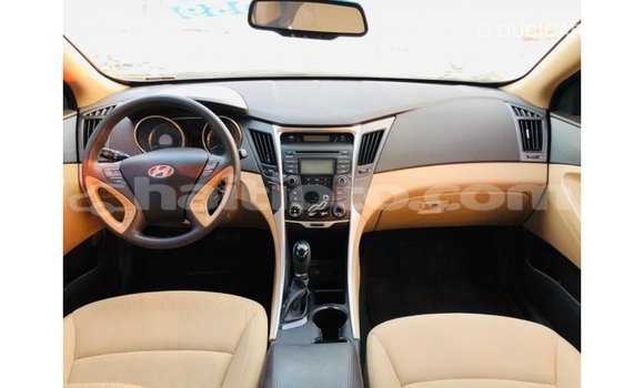 Acheter Import Voiture Hyundai Sonata Rouge à Import - Dubai, Artibonite Acheter Import Voiture Hyundai Sonata Rouge à Import - Dubai, Artibonite