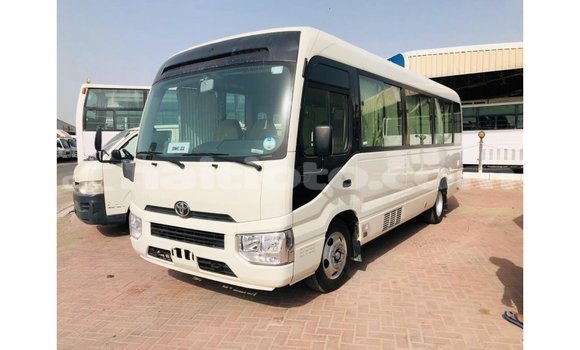 Acheter Import Voiture Toyota Coaster Blanc à Import - Dubai, Artibonite Acheter Import Voiture Toyota Coaster Blanc à Import - Dubai, Artibonite