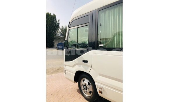 Acheter Import Voiture Toyota Coaster Blanc à Import - Dubai, Artibonite Acheter Import Voiture Toyota Coaster Blanc à Import - Dubai, Artibonite