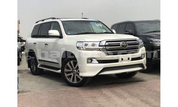 Acheter Import Voiture Toyota Land Cruiser Blanc à Import - Dubai, Artibonite Acheter Import Voiture Toyota Land Cruiser Blanc à Import - Dubai, Artibonite