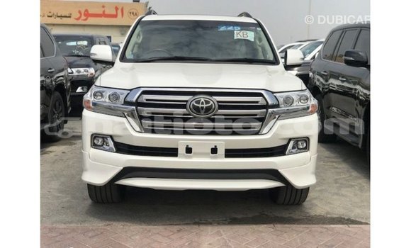 Acheter Import Voiture Toyota Land Cruiser Blanc à Import - Dubai, Artibonite Acheter Import Voiture Toyota Land Cruiser Blanc à Import - Dubai, Artibonite