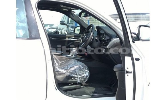 Acheter Import Moto BMW R Blanc à Import - Dubai, Artibonite Acheter Import Moto BMW R Blanc à Import - Dubai, Artibonite