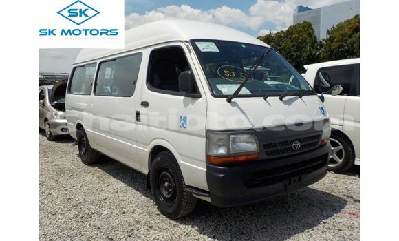 Acheter Import Voiture Toyota Hiace Blanc à Import - Dubai, Artibonite Acheter Import Voiture Toyota Hiace Blanc à Import - Dubai, Artibonite