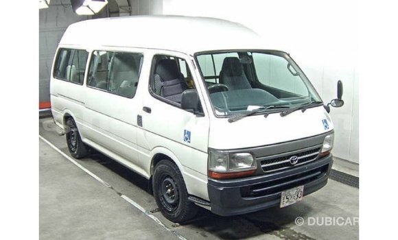 Acheter Import Voiture Toyota Hiace Blanc à Import - Dubai, Artibonite Acheter Import Voiture Toyota Hiace Blanc à Import - Dubai, Artibonite