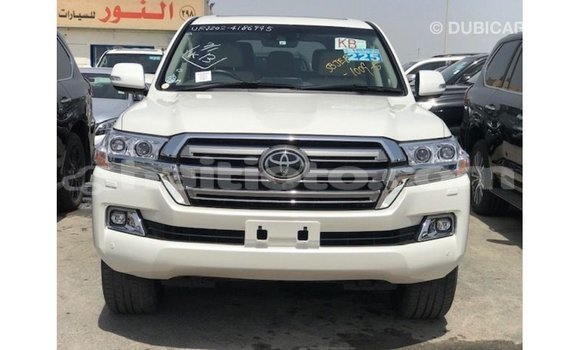Acheter Import Voiture Toyota Land Cruiser Blanc à Import - Dubai, Artibonite Acheter Import Voiture Toyota Land Cruiser Blanc à Import - Dubai, Artibonite