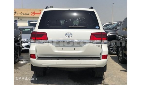 Acheter Import Voiture Toyota Land Cruiser Blanc à Import - Dubai, Artibonite Acheter Import Voiture Toyota Land Cruiser Blanc à Import - Dubai, Artibonite