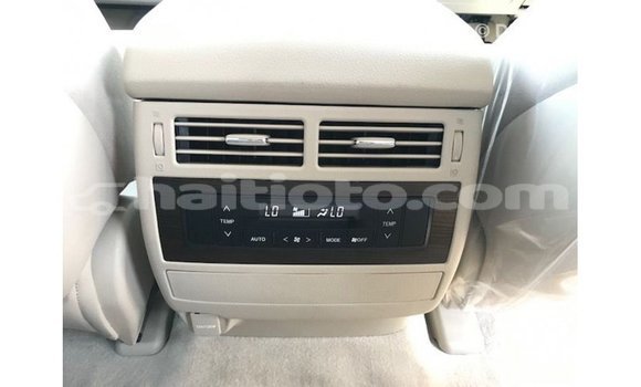 Acheter Import Voiture Toyota Land Cruiser Blanc à Import - Dubai, Artibonite Acheter Import Voiture Toyota Land Cruiser Blanc à Import - Dubai, Artibonite