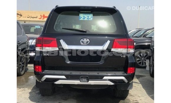 Acheter Import Voiture Toyota Land Cruiser Noir à Import - Dubai, Artibonite Acheter Import Voiture Toyota Land Cruiser Noir à Import - Dubai, Artibonite