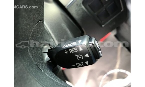 Acheter Import Voiture Toyota Land Cruiser Noir à Import - Dubai, Artibonite Acheter Import Voiture Toyota Land Cruiser Noir à Import - Dubai, Artibonite