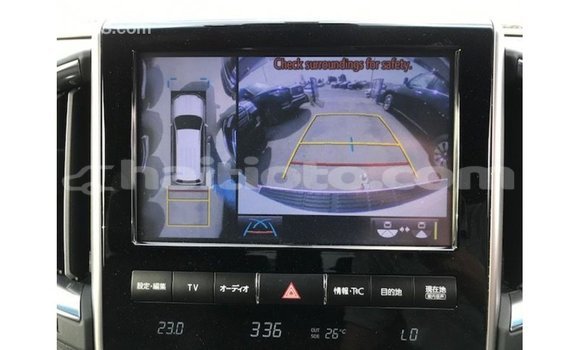Acheter Import Voiture Toyota Land Cruiser Blanc à Import - Dubai, Artibonite Acheter Import Voiture Toyota Land Cruiser Blanc à Import - Dubai, Artibonite