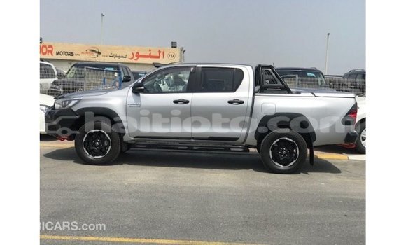 Acheter Import Voiture Toyota Hilux Autre à Import - Dubai, Artibonite Acheter Import Voiture Toyota Hilux Autre à Import - Dubai, Artibonite