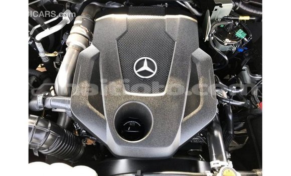 Acheter Import Voiture Mercedes-Benz 250 Noir à Import - Dubai, Artibonite Acheter Import Voiture Mercedes-Benz 250 Noir à Import - Dubai, Artibonite