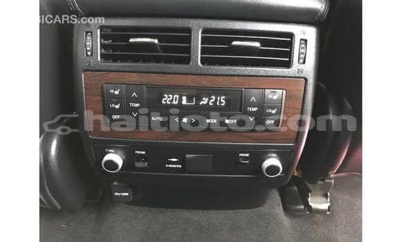 Acheter Import Voiture Toyota Land Cruiser Blanc à Import - Dubai, Artibonite Acheter Import Voiture Toyota Land Cruiser Blanc à Import - Dubai, Artibonite