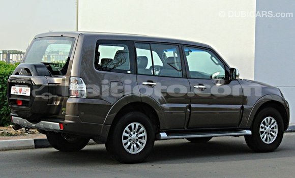 Acheter Import Voiture Mitsubishi Pajero Marron à Import - Dubai, Artibonite Acheter Import Voiture Mitsubishi Pajero Marron à Import - Dubai, Artibonite