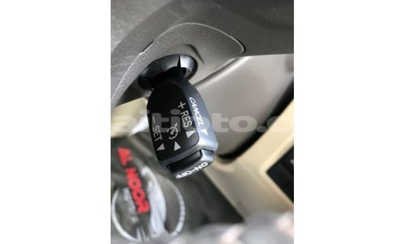 Acheter Import Voiture Toyota Prado Rouge à Import - Dubai, Artibonite Acheter Import Voiture Toyota Prado Rouge à Import - Dubai, Artibonite
