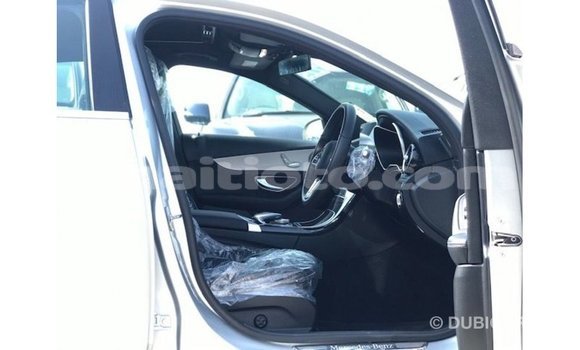 Acheter Import Voiture Mercedes-Benz 200 Autre à Import - Dubai, Artibonite Acheter Import Voiture Mercedes-Benz 200 Autre à Import - Dubai, Artibonite