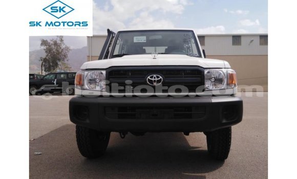 Buy Import Toyota Land Cruiser White Car in Import - Dubai in Artibonite Buy Import Toyota Land Cruiser White Car in Import - Dubai in Artibonite