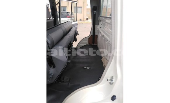 Buy Import Toyota Land Cruiser White Car in Import - Dubai in Artibonite Buy Import Toyota Land Cruiser White Car in Import - Dubai in Artibonite
