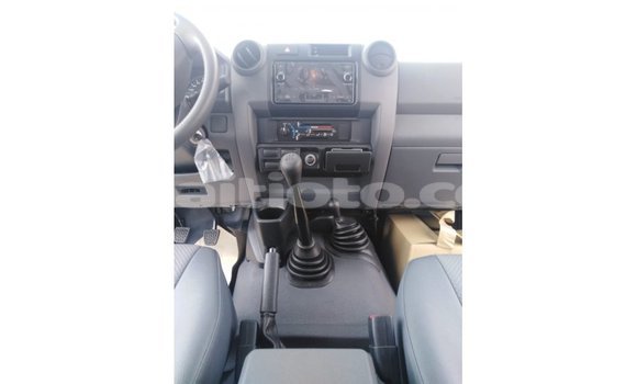 Buy Import Toyota Land Cruiser White Car in Import - Dubai in Artibonite Buy Import Toyota Land Cruiser White Car in Import - Dubai in Artibonite