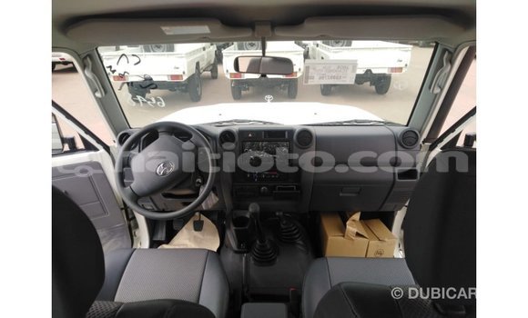 Buy Import Toyota Land Cruiser White Car in Import - Dubai in Artibonite Buy Import Toyota Land Cruiser White Car in Import - Dubai in Artibonite