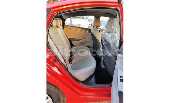 Acheter Import Voiture Hyundai Accent Rouge à Import - Dubai, Artibonite Acheter Import Voiture Hyundai Accent Rouge à Import - Dubai, Artibonite
