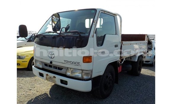 Acheter Import Voiture Toyota Dyna Blanc à Import - Dubai, Artibonite Acheter Import Voiture Toyota Dyna Blanc à Import - Dubai, Artibonite