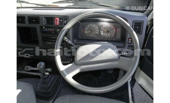 Acheter Import Voiture Toyota Dyna Blanc à Import - Dubai, Artibonite Acheter Import Voiture Toyota Dyna Blanc à Import - Dubai, Artibonite