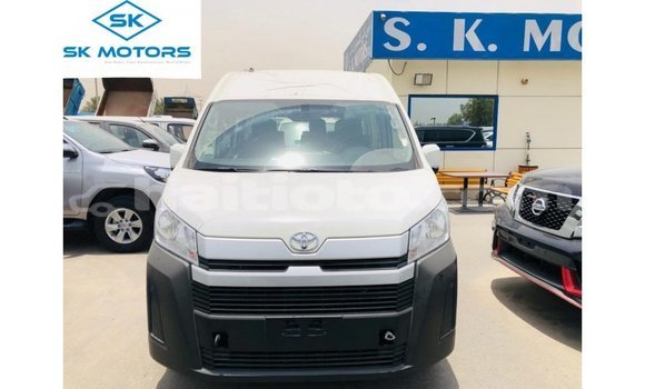 Buy Import Toyota Hiace White Car in Import - Dubai in Artibonite Buy Import Toyota Hiace White Car in Import - Dubai in Artibonite