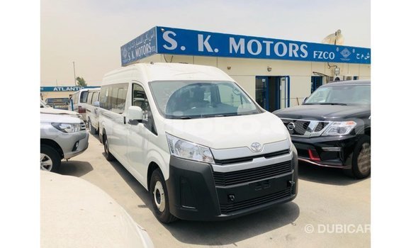 Acheter Import Voiture Toyota Hiace Blanc à Import - Dubai, Artibonite Acheter Import Voiture Toyota Hiace Blanc à Import - Dubai, Artibonite