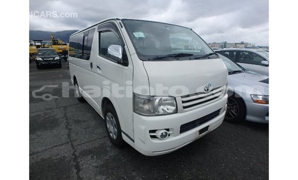 Acheter Import Voiture Toyota Hiace Blanc à Import - Dubai, Artibonite Acheter Import Voiture Toyota Hiace Blanc à Import - Dubai, Artibonite