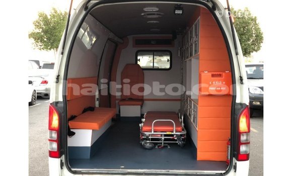 Buy Import Toyota Hiace White Car in Import - Dubai in Artibonite Buy Import Toyota Hiace White Car in Import - Dubai in Artibonite