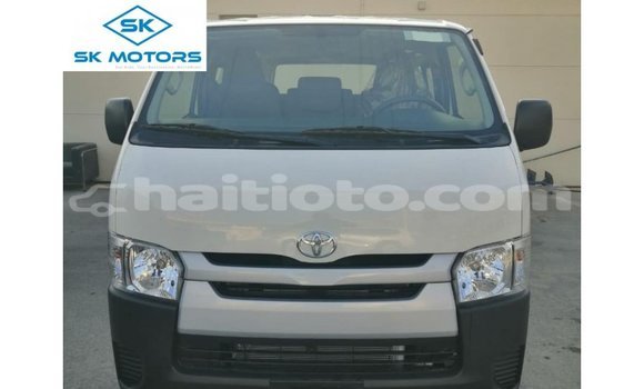 Acheter Import Voiture Toyota Hiace Blanc à Import - Dubai, Artibonite Acheter Import Voiture Toyota Hiace Blanc à Import - Dubai, Artibonite