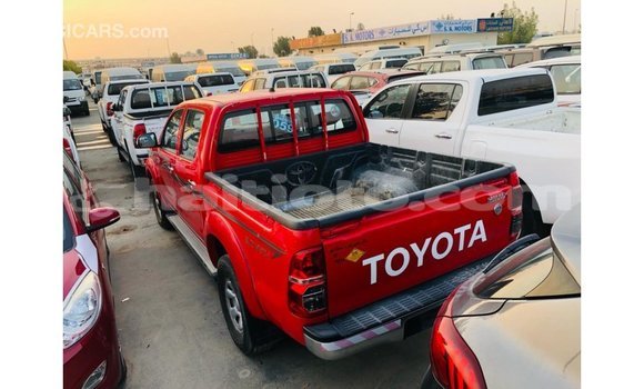 Acheter Import Voiture Toyota Hilux Rouge à Import - Dubai, Artibonite Acheter Import Voiture Toyota Hilux Rouge à Import - Dubai, Artibonite