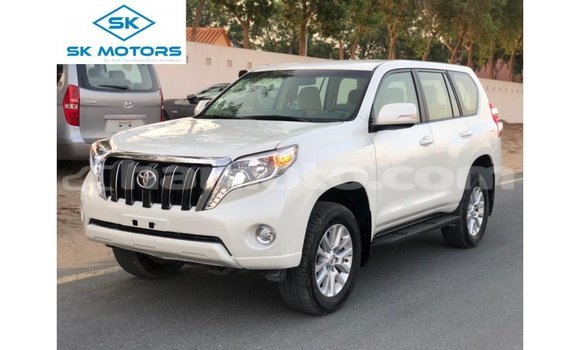 Acheter Import Voiture Toyota Prado Blanc à Import - Dubai, Artibonite Acheter Import Voiture Toyota Prado Blanc à Import - Dubai, Artibonite