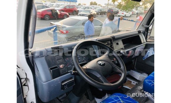 Acheter Import Voiture Mitsubishi Carisma Blanc à Import - Dubai, Artibonite Acheter Import Voiture Mitsubishi Carisma Blanc à Import - Dubai, Artibonite