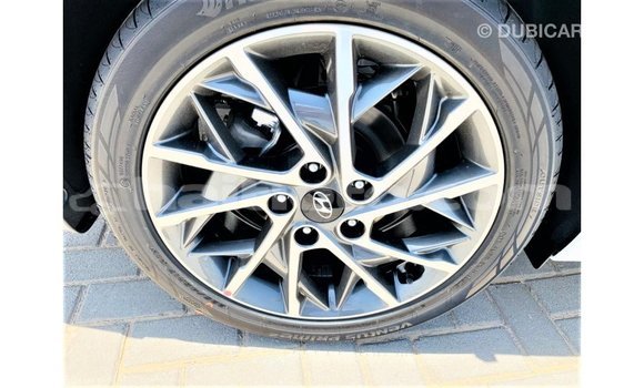 Acheter Import Voiture Hyundai Elantra Blanc à Import - Dubai, Artibonite Acheter Import Voiture Hyundai Elantra Blanc à Import - Dubai, Artibonite