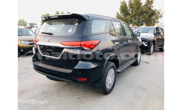 Acheter Import Voiture Toyota Fortuner Noir à Import - Dubai, Artibonite Acheter Import Voiture Toyota Fortuner Noir à Import - Dubai, Artibonite