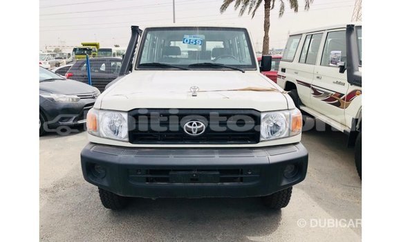 Buy Import Toyota Land Cruiser White Car in Import - Dubai in Artibonite Buy Import Toyota Land Cruiser White Car in Import - Dubai in Artibonite