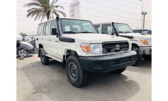 Buy Import Toyota Land Cruiser White Car in Import - Dubai in Artibonite Buy Import Toyota Land Cruiser White Car in Import - Dubai in Artibonite