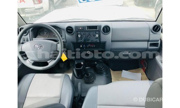 Buy Import Toyota Land Cruiser White Car in Import - Dubai in Artibonite Buy Import Toyota Land Cruiser White Car in Import - Dubai in Artibonite