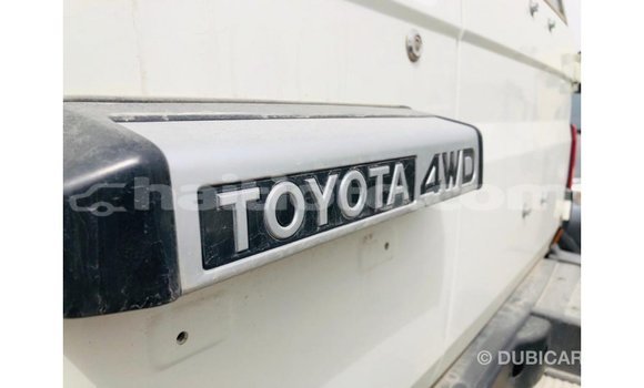 Buy Import Toyota Land Cruiser White Car in Import - Dubai in Artibonite Buy Import Toyota Land Cruiser White Car in Import - Dubai in Artibonite