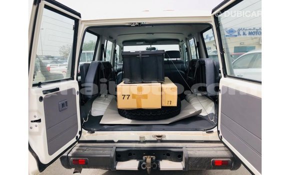 Buy Import Toyota Land Cruiser White Car in Import - Dubai in Artibonite Buy Import Toyota Land Cruiser White Car in Import - Dubai in Artibonite