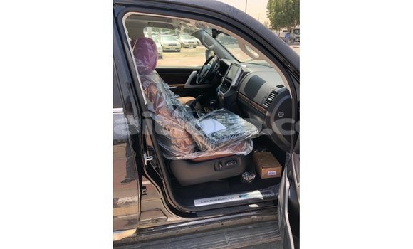 Acheter Import Voiture Toyota Land Cruiser Noir à Import - Dubai, Artibonite Acheter Import Voiture Toyota Land Cruiser Noir à Import - Dubai, Artibonite