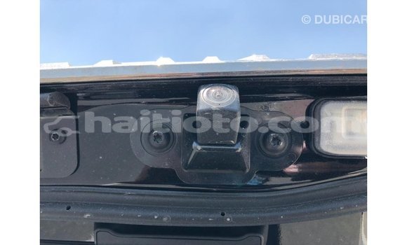 Acheter Import Voiture Toyota Land Cruiser Noir à Import - Dubai, Artibonite Acheter Import Voiture Toyota Land Cruiser Noir à Import - Dubai, Artibonite