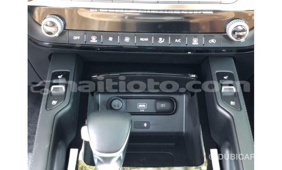 Acheter Import Voiture Kia Rio Blanc à Import - Dubai, Artibonite Acheter Import Voiture Kia Rio Blanc à Import - Dubai, Artibonite